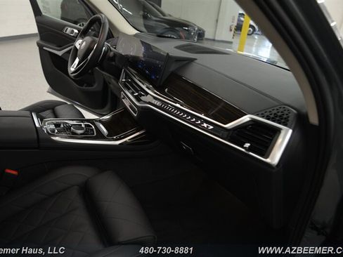 Used 2025 BMW X7 xDrive40i image 20