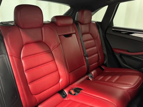 Used 2024 Porsche Macan S image 22