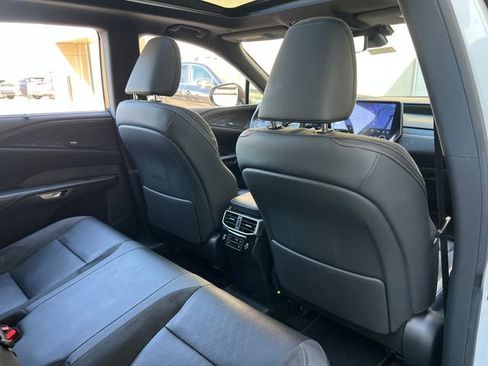 Used 2025 Lexus RX 450h AWD w/ Convenience Package image 47