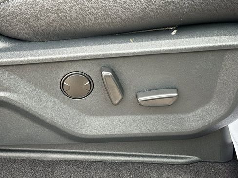 New 2025 Ford F150 Lariat w/ Equipment Group 501A Mid image 37