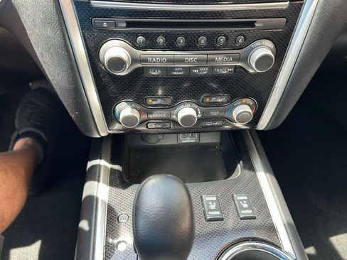 Used 2020 Nissan Pathfinder SL AWD/4WD image 17