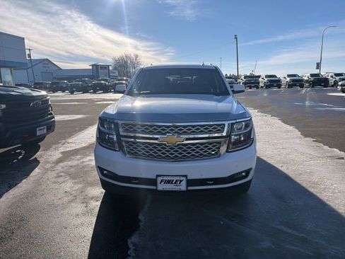 Used 2017 Chevrolet Tahoe LT w/ LT Signature Package image 3