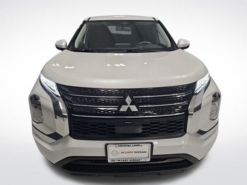 Used 2022 Mitsubishi Outlander ES image 10