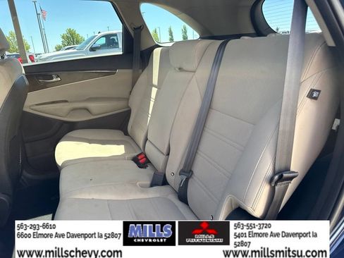 Used 2017 Kia Sorento FWD w/ LX Convenience Package image 23