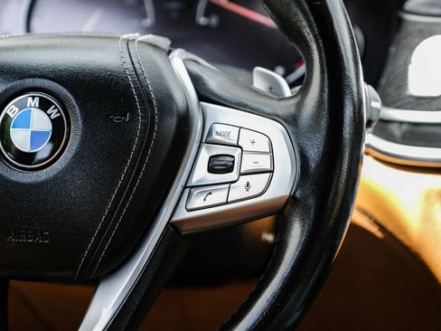 Used 2016 BMW 750i RWD image 19