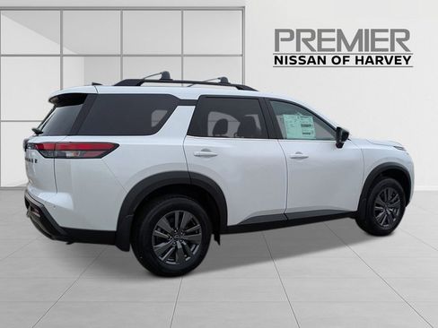 New 2026 Nissan Pathfinder SV FWD image 5