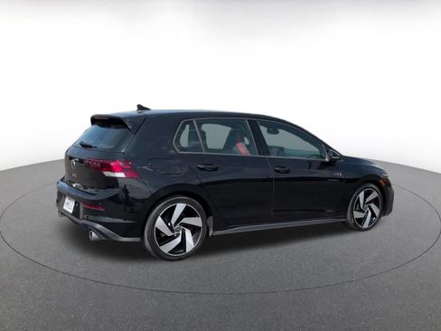 Used 2026 Volkswagen Golf S FWD image 15