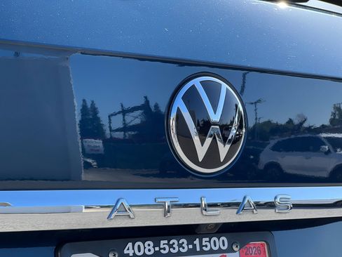 Used 2021 Volkswagen Atlas SE image 27