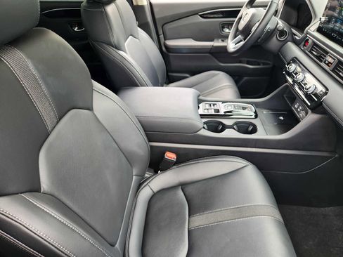 Certified 2023 Honda Pilot EX-L image 13