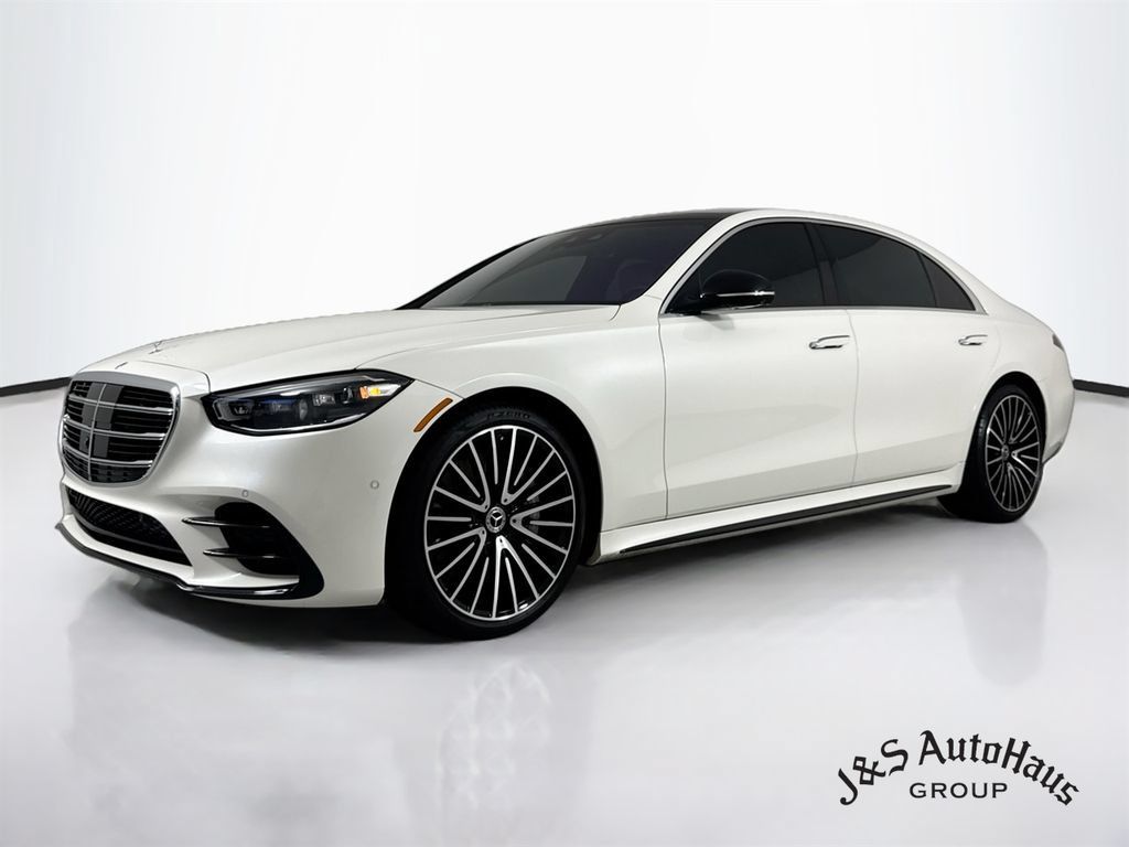 Used 2022 Mercedes-Benz S 580 4MATIC Sedan image 3