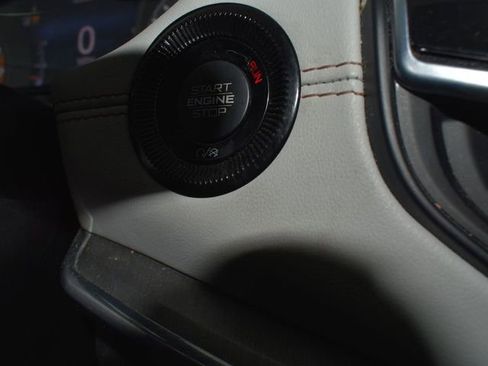 Used 2022 Jeep Compass Limited w/ Sun and Sound Group image 19