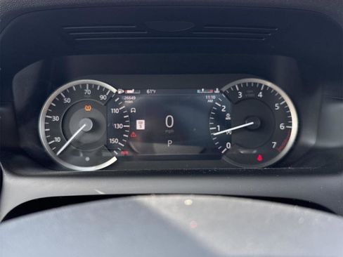 Used 2023 Land Rover Discovery Sport SE R-Dynamic image 24