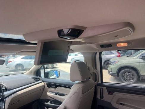 Used 2018 Honda Odyssey Elite image 18