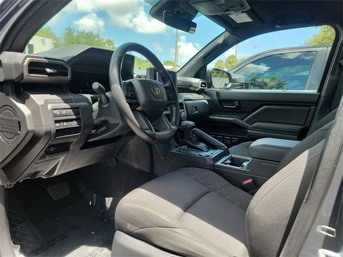 Used 2024 Toyota Tacoma TRD Sport image 10
