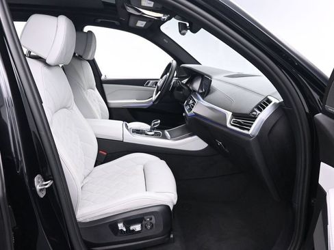 Used 2023 BMW X5 xDrive40i w/ Executive Package AWD/4WD image 22