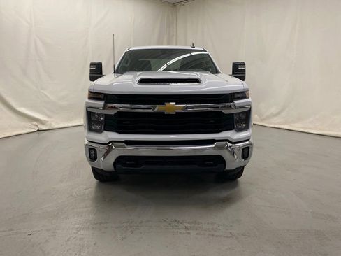 Used 2025 Chevrolet Silverado 3500 LT w/ Safety Package AWD/4WD image 3