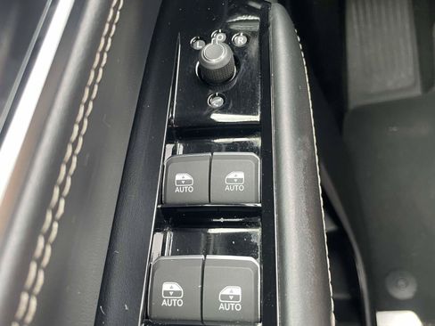 Used 2024 Jeep Grand Wagoneer L 4WD image 34
