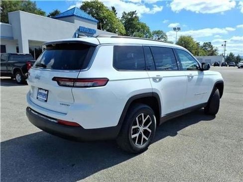 Used 2024 Jeep Grand Cherokee L Limited w/ Luxury Tech Group II image 38