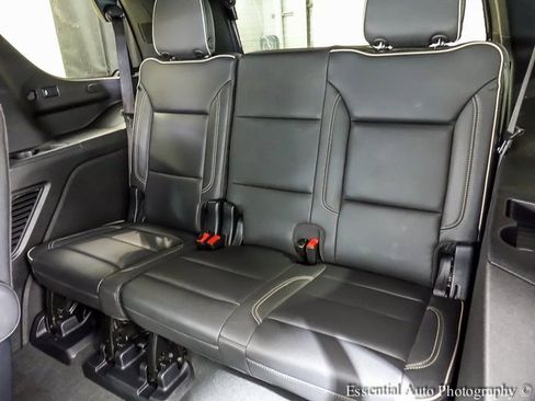 Used 2025 GMC Yukon Elevation w/ LPO, Floor Liner Package image 12