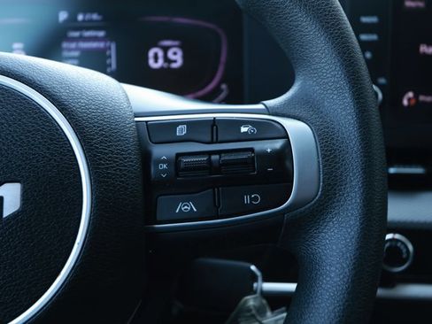 Used 2024 Kia Sportage LX image 14