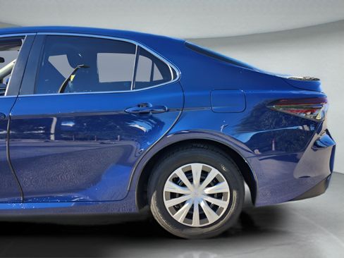 Used 2024 Toyota Camry LE image 39
