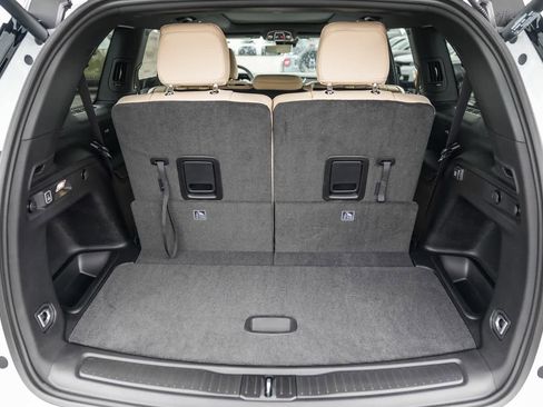 New 2025 Jeep Grand Cherokee L Limited image 11