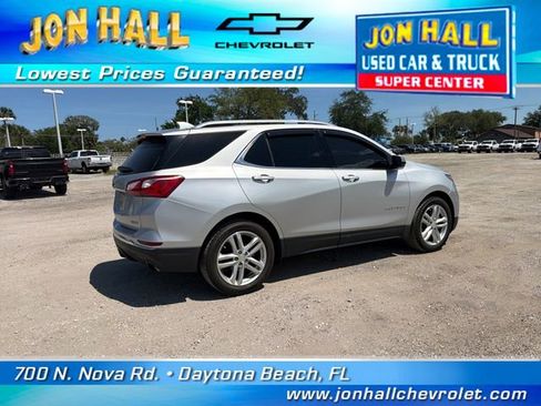 Used 2018 Chevrolet Equinox Premier image 12