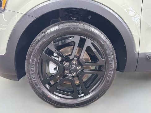 Used 2025 Kia Telluride SX X-Line AWD/4WD image 36