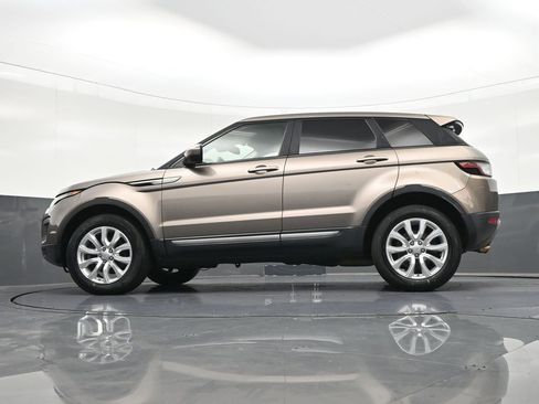 Used 2017 Land Rover Range Rover Evoque SE AWD/4WD image 23