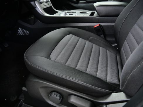 Used 2022 Ford Edge SE w/ Black Appearance Package AWD/4WD image 16