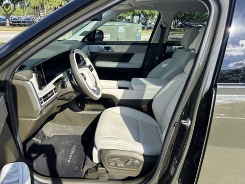 Used 2025 Hyundai Santa Fe Calligraphy FWD image 13