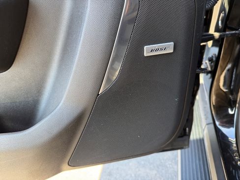 Used 2021 Chevrolet Suburban Z71 w/ Z71 Off-Road Package image 28