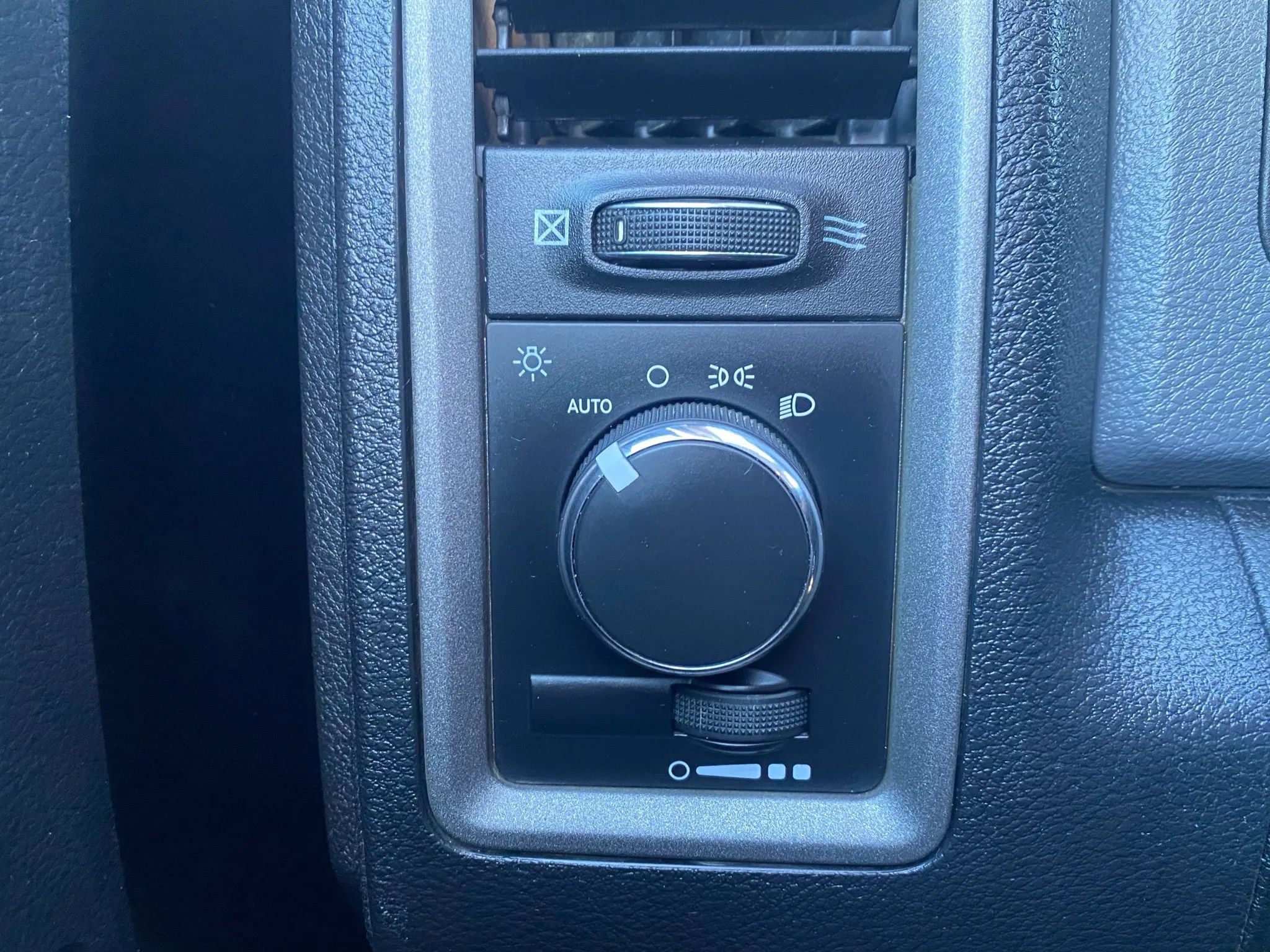 Used 2016 RAM 4500 Tradesman AWD/4WD image 19