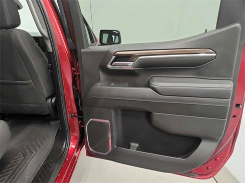 Used 2024 Chevrolet Silverado 1500 RST image 38