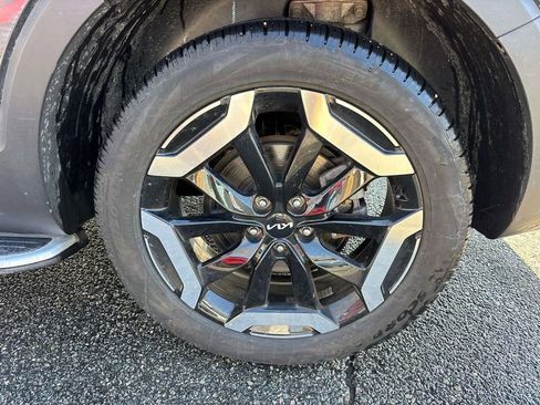 Certified 2023 Kia Telluride S AWD/4WD image 5
