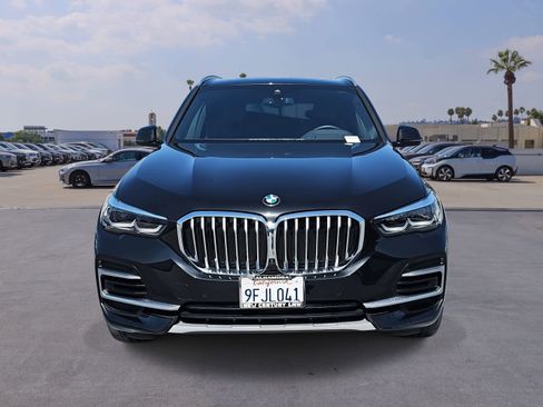 Used 2023 BMW X5 xDrive40i w/ Premium Package image 2