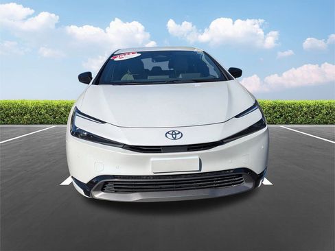 Certified 2023 Toyota Prius XLE image 9