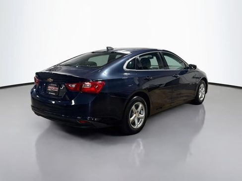 Used 2017 Chevrolet Malibu LS FWD image 6