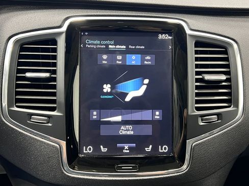 Used 2020 Volvo XC90 T6 Momentum AWD/4WD image 28