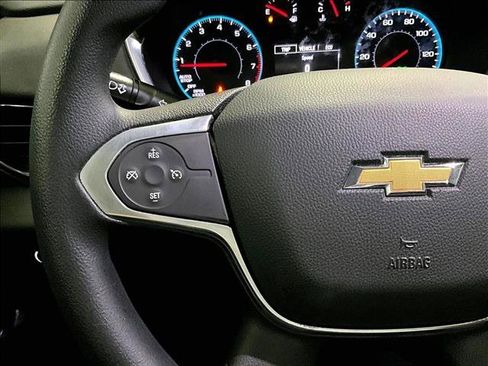 Used 2021 Chevrolet Traverse LS FWD image 20