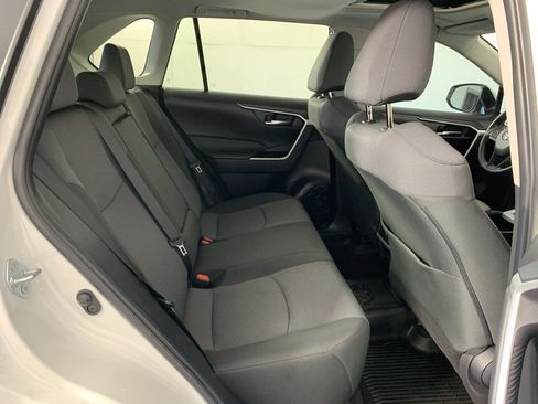 Used 2024 Toyota RAV4 XLE w/ Convenience Package FWD image 39