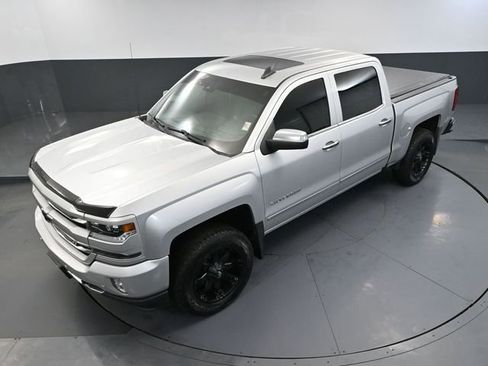 Used 2017 Chevrolet Silverado 1500 LTZ Z71 image 64