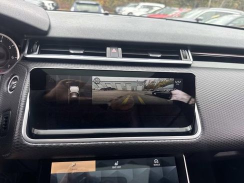 Used 2022 Land Rover Range Rover Velar R-Dynamic S image 28