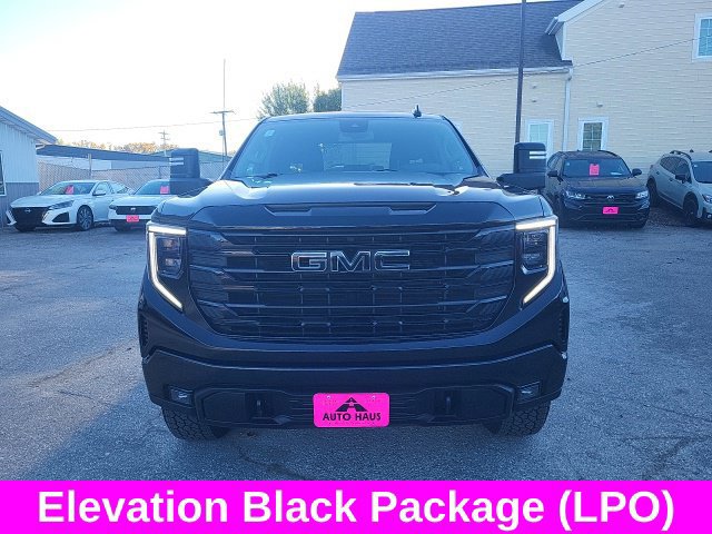 Used 2022 GMC Sierra 1500 Elevation w/ LPO, Elevation Black Package AWD/4WD image 29