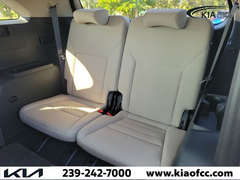 Used 2020 Kia Sorento LX FWD image 13