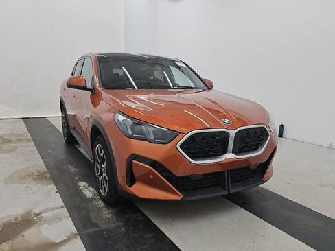 Used 2025 BMW X2 xDrive28i image 3