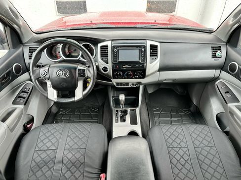 Used 2015 Toyota Tacoma Pickup 4D 5 ft w/ TRD Sport Package image 16
