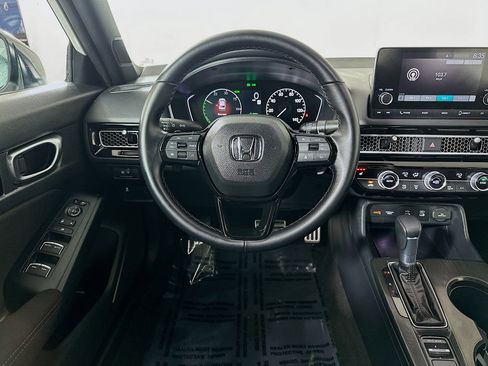 Used 2025 Honda Civic Sport image 22