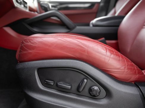 Certified 2023 Porsche Cayenne image 21