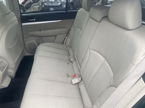 Used 2011 Subaru Outback 2.5i Premium image 19